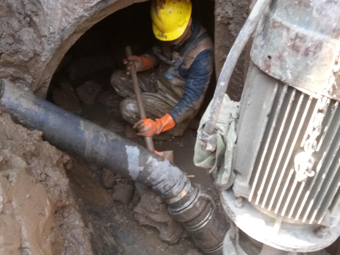 南朗镇管道清淤